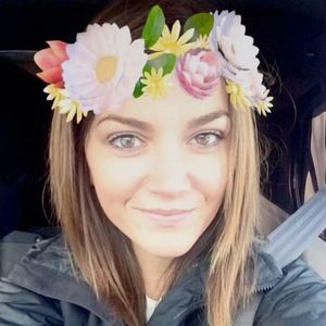 Meet your Posher, Cate